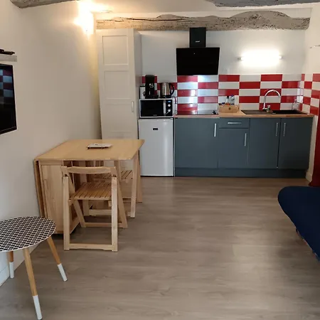 Le Petit Atelier, Centre-Ville, Vue Riviere Villedieu-les-Poêles Extérieur photo